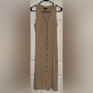 Banana Republic Tan Sleeveless Maxi Dress. Size XS. Excellent Condition.